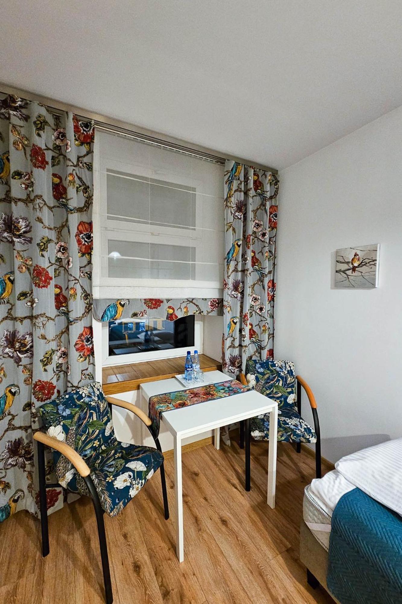 Apartamenty Na Starowce - 3 Pietro Z Widokiem Na Ratusz, Rynek Glowny I Centrum Kaliszki 外观 照片