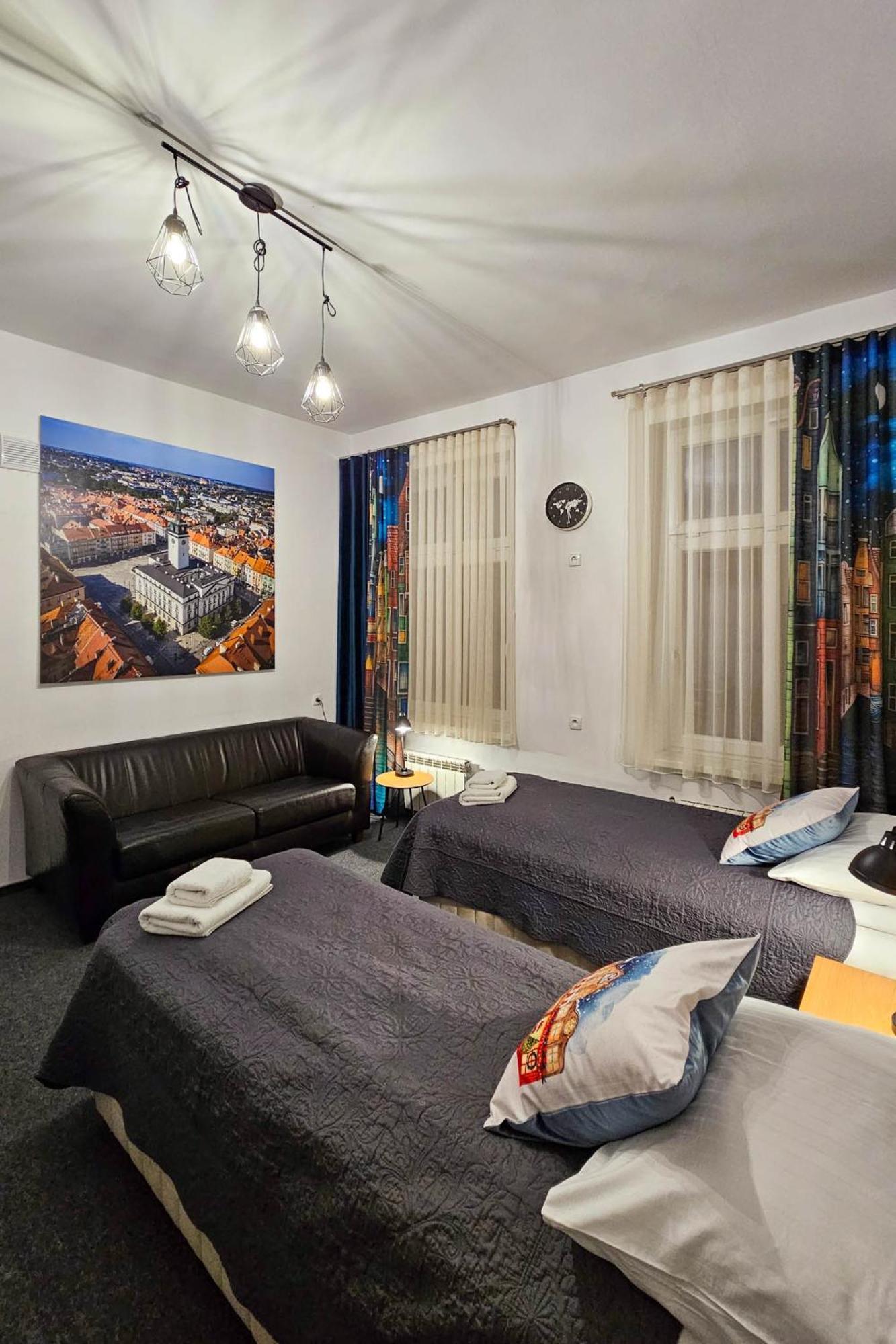 Apartamenty Na Starowce - 3 Pietro Z Widokiem Na Ratusz, Rynek Glowny I Centrum Kaliszki 外观 照片